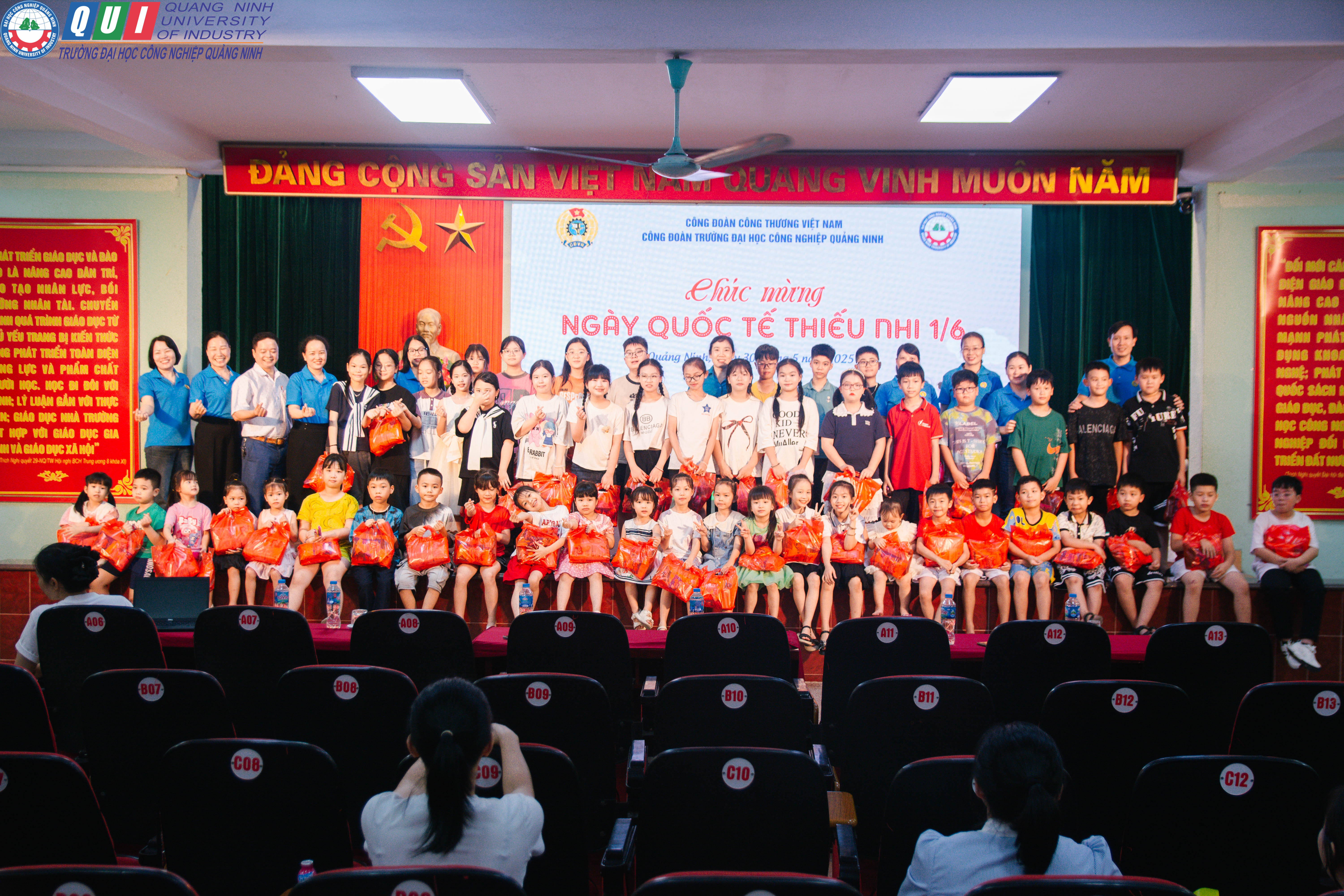Công đoàn Trường Đại học Công nghiệp Quảng Ninh tổ chức chương trình “Vui tết thiếu nhi 1/6” cho con em cán bộ, viên chức, người lao động Nhà trường