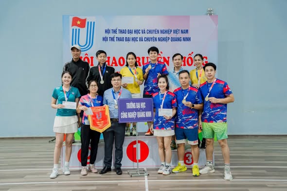 Trường Đại học Công nghiệp Quảng Ninh tham gia Hội thao Truyền thống lần thứ XXIV năm 2025