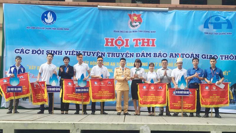 Trường ĐHCN Quảng Ninh phối hợp tổ chức các hoạt động chào mừng kỷ niệm 67 năm ngày Truyền thống HS-SV và Hội sinh viên Việt Nam