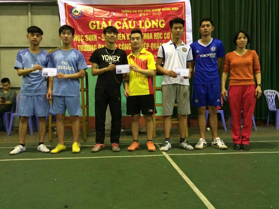 Liên chi đoàn khoa Khoa học cơ bản - Trường ĐHCN Quảng Ninh tổ chức thành công giải cầu lông sinh viên năm 2017