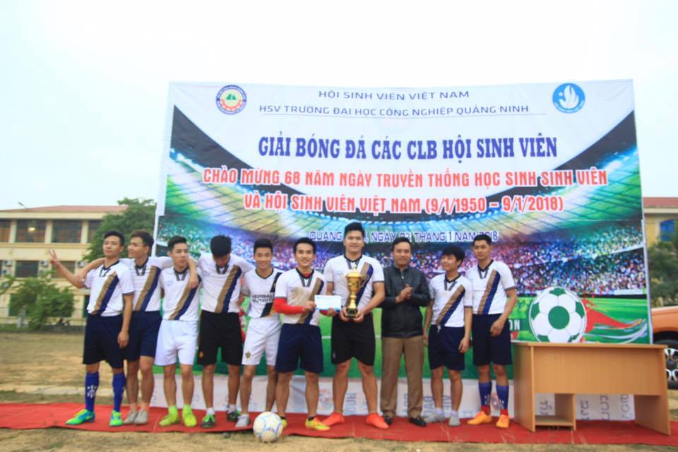 Bế mạc Giải bóng đá HS-SV chào mừng chào mừng 68 năm ngày truyền thống HS-SV và Hội Sinh viên Việt Nam