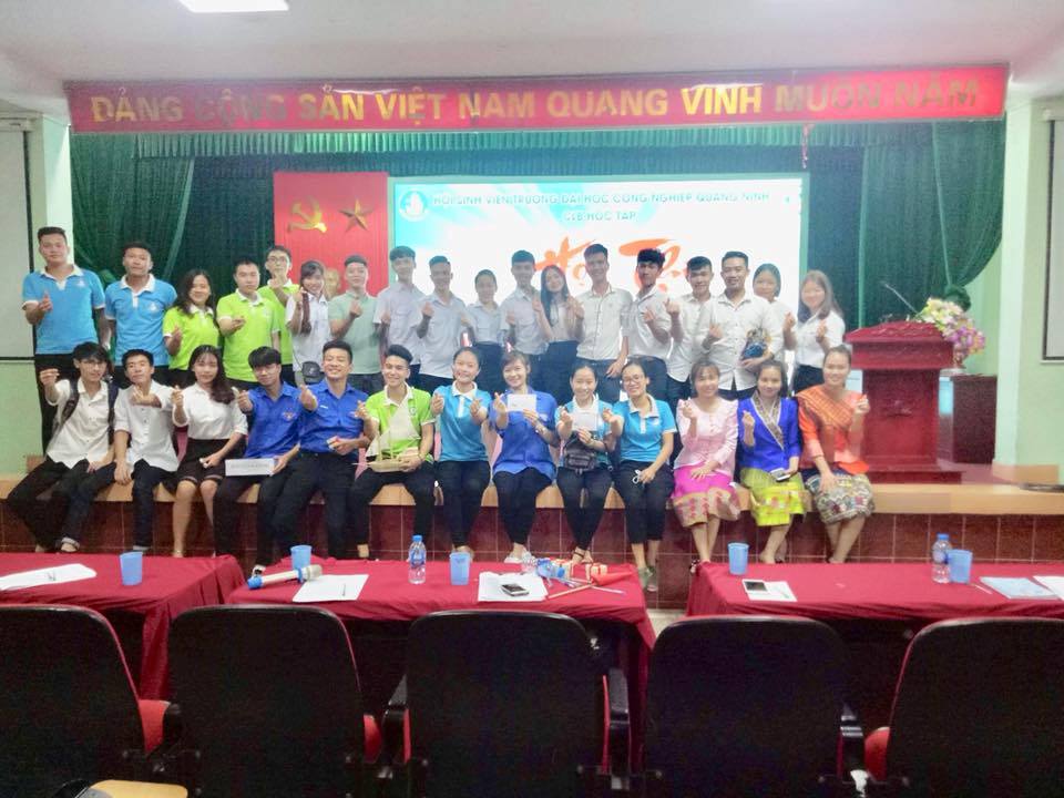 Sôi nổi Hội thi Tìm hiểu truyền thống trường Đại học Công nghiệp Quảng Ninh