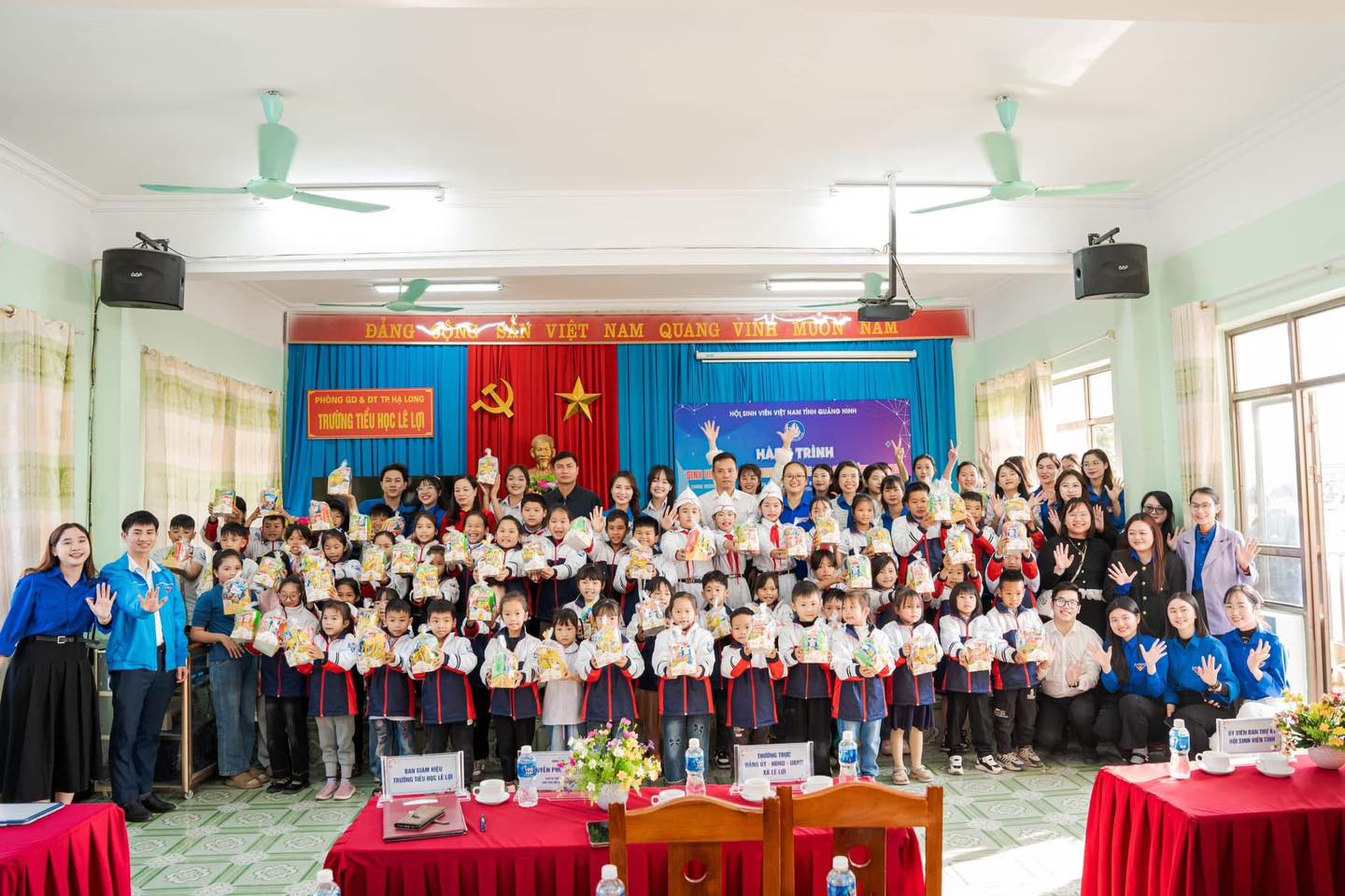 “Hành trình Sinh viên 5 tốt tình nguyện vì cuộc sống cộng đồng” năm học 2024 - 2025