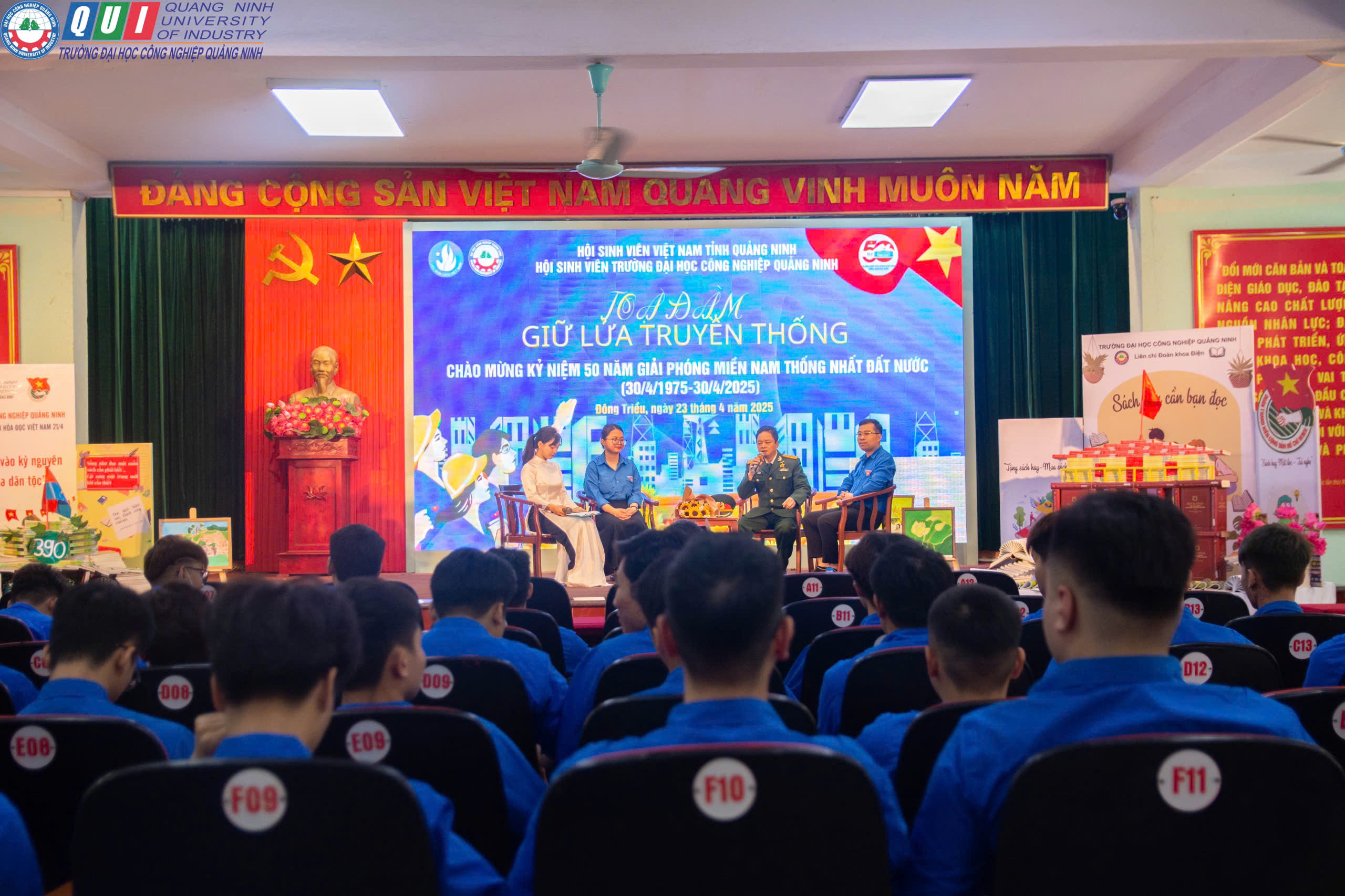 Toạ đàm "Giữ lửa truyền thống" chào mừng kỉ niệm 50 năm giải phóng niềm Nam, thống nhất đất nước