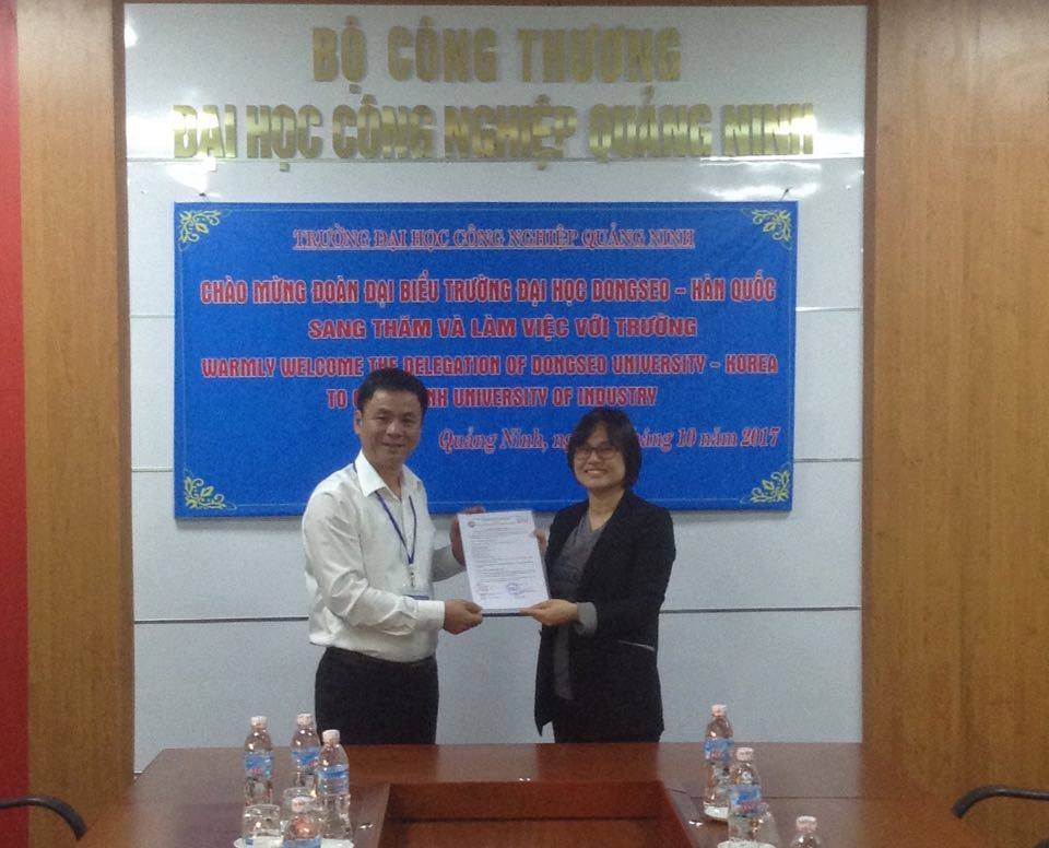 Trường Đại học Dongseo - Hàn Quốc thăm và làm việc tại trường Đại học Công nghiệp Quảng Ninh