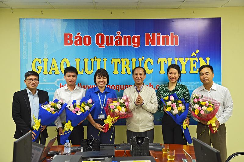 Trường ĐH Công nghiệp Quảng Ninh tham gia chương trình Giao lưu trực tuyến "Tư vấn mùa thi, định hướng nghề nghiệp năm 2018"