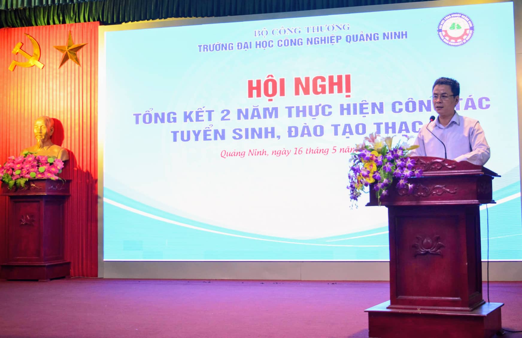 Trường ĐH Công nghiệp Quảng Ninh tổ chức Hội nghị tổng kết 2 năm thực hiện công tác tuyển sinh, đào tạo Thạc sĩ
