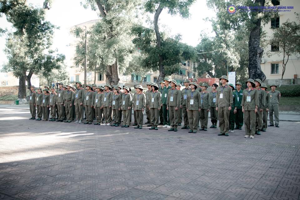 Trường đại học Công nghiệp Quảng Ninh đăng cai tổ chức Hội thao giáo dục quốc phòng an ninh học sinh THPT năm 2020