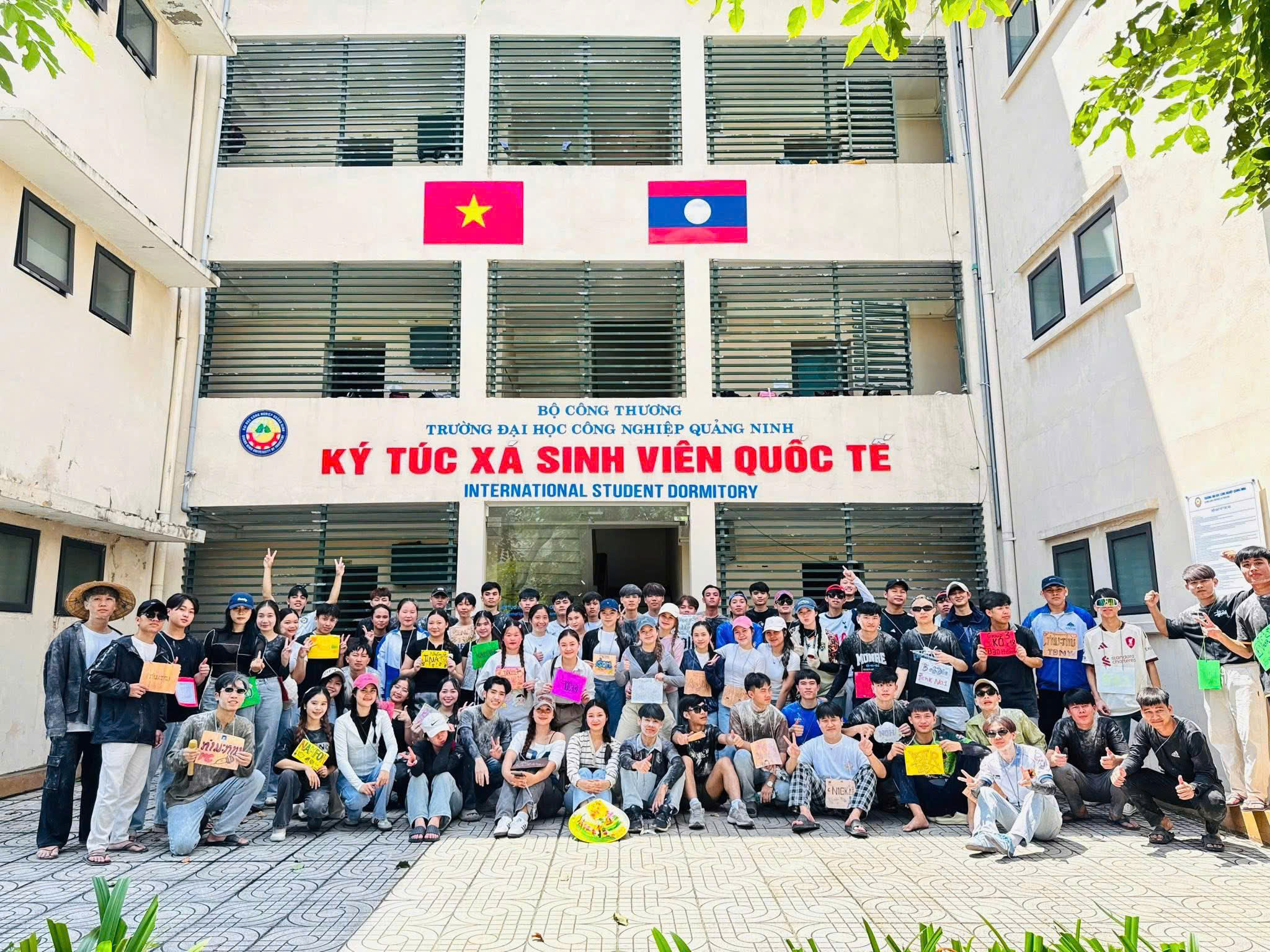 Chào mừng Lưu học sinh Lào khoá 2025 - 2029