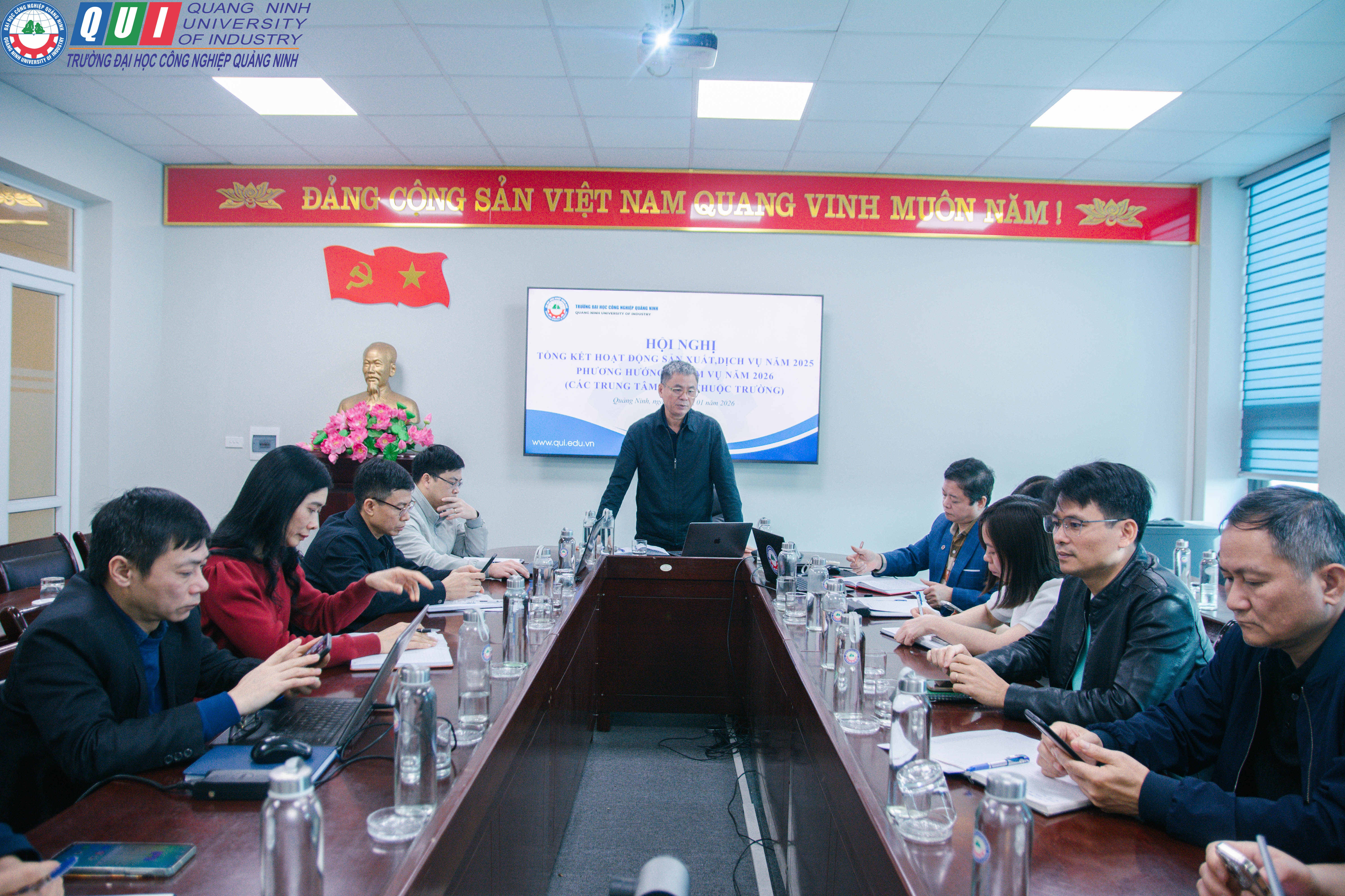 Trường Đại học Công nghiệp Quảng Ninh tổ chức Hội nghị tổng kết hoạt động sản xuất, dịch vụ năm 2025