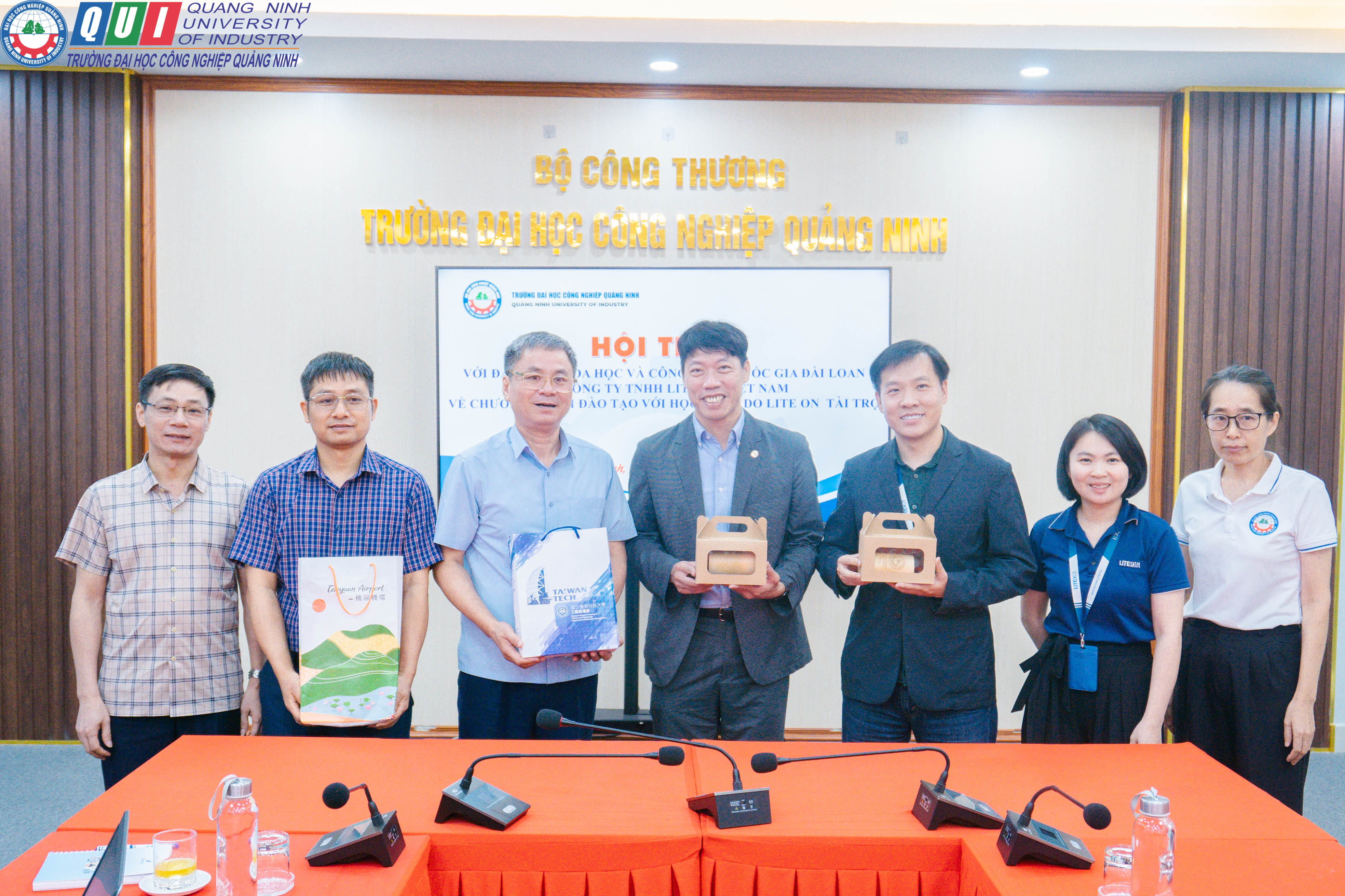 Trường Đại học Công nghiệp Quảng Ninh làm việc với Trường Đại học Khoa học và Công nghệ Quốc gia Đài Loan và Công Ty TNHH Lite On Việt Nam về Chương trình đào tạo với học bổng do Lite On tài trợ