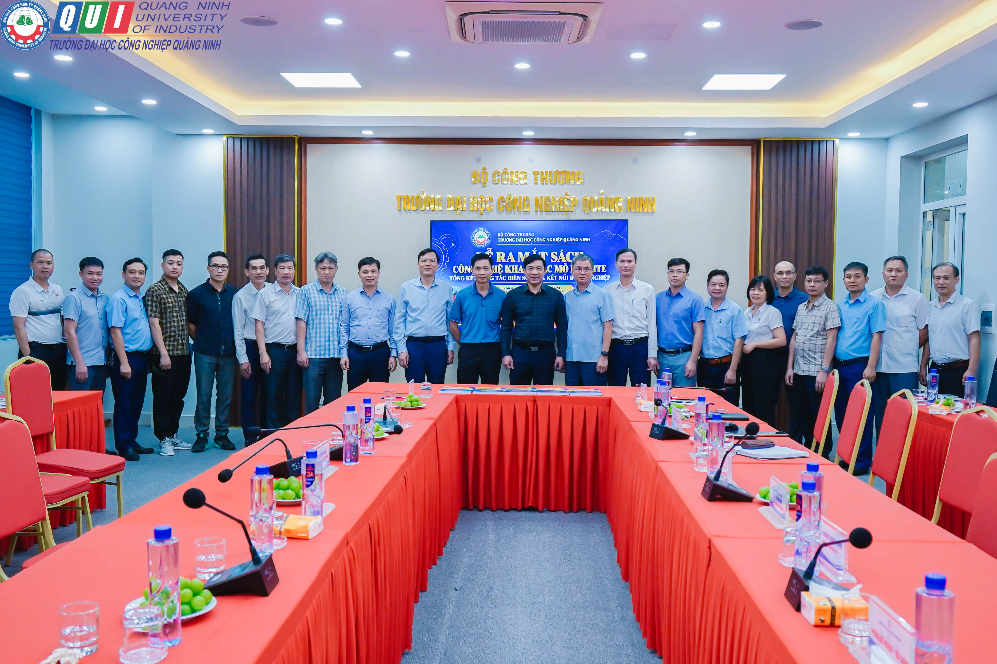 Ra mắt sách “Công nghệ khai thác mỏ Bauxite”- Công trình nghiên cứu khoa học gắn với thực tiễn sản xuất