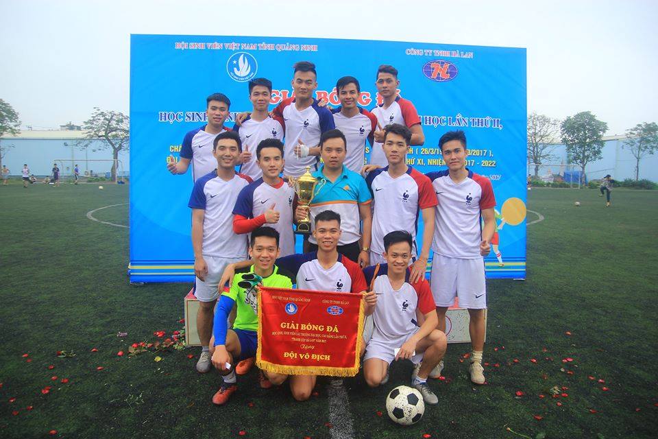 Đội tuyển Trường vô địch "Giải bóng đá Tỉnh Quảng Ninh 2017"