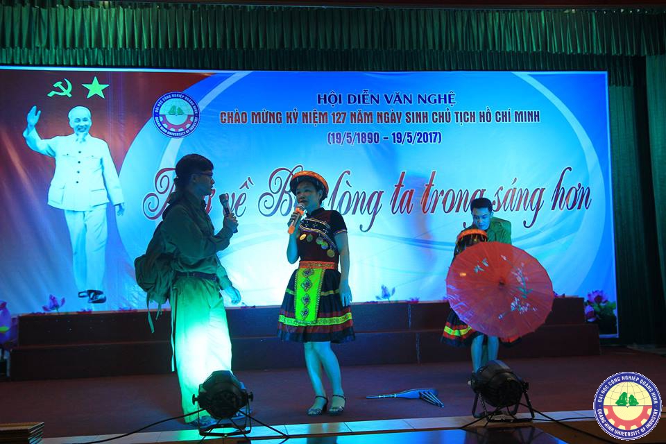 Hội diễn văn nghệ chào mừng kỷ niệm 127 năm ngày sinh Chủ tịch Hồ Chí Minh