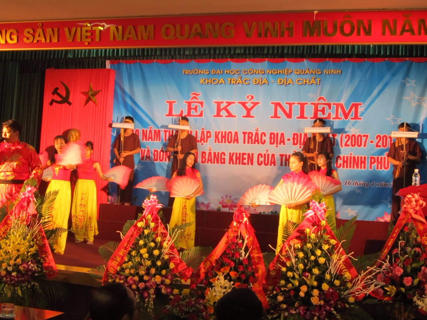 Lễ kỷ niệm 10 năm thành lập khoa Trắc Địa - Địa Chất