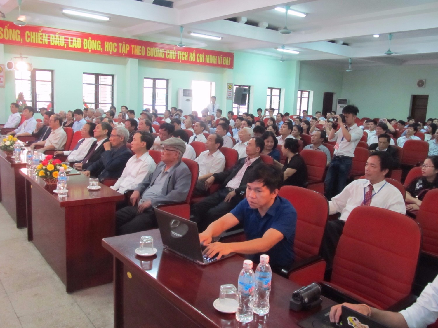 Lễ kỷ niệm 10 năm thành lập khoa Trắc Địa - Địa Chất