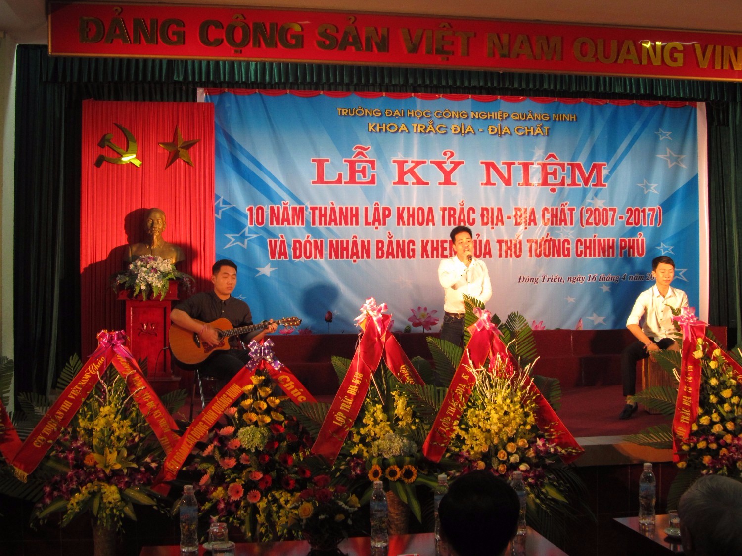 Lễ kỷ niệm 10 năm thành lập khoa Trắc Địa - Địa Chất