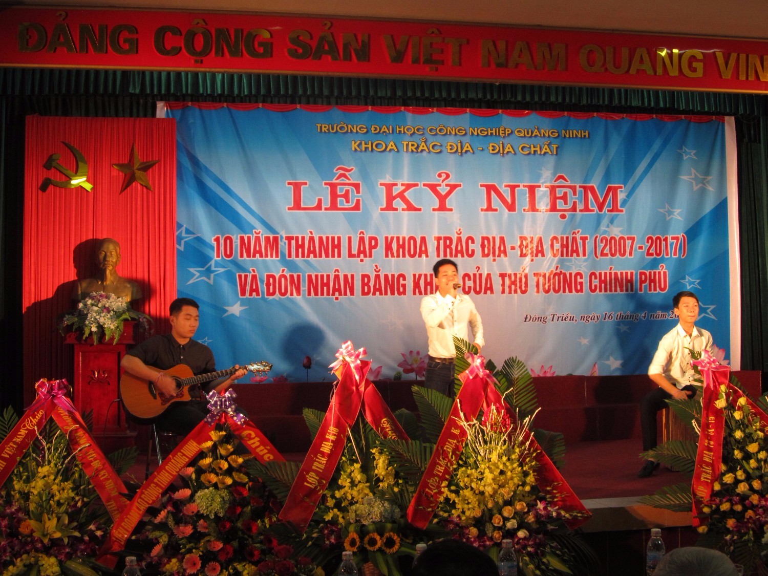 Lễ kỷ niệm 10 năm thành lập khoa Trắc Địa - Địa Chất