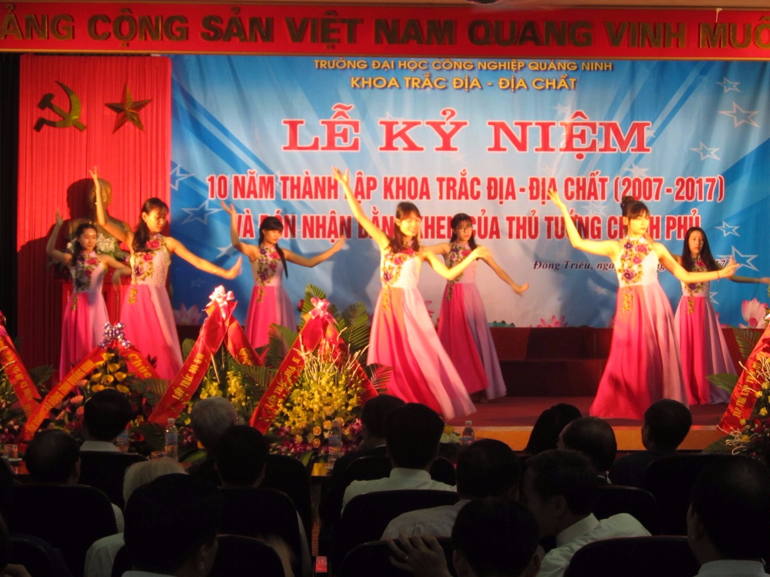 Lễ kỷ niệm 10 năm thành lập khoa Trắc Địa - Địa Chất