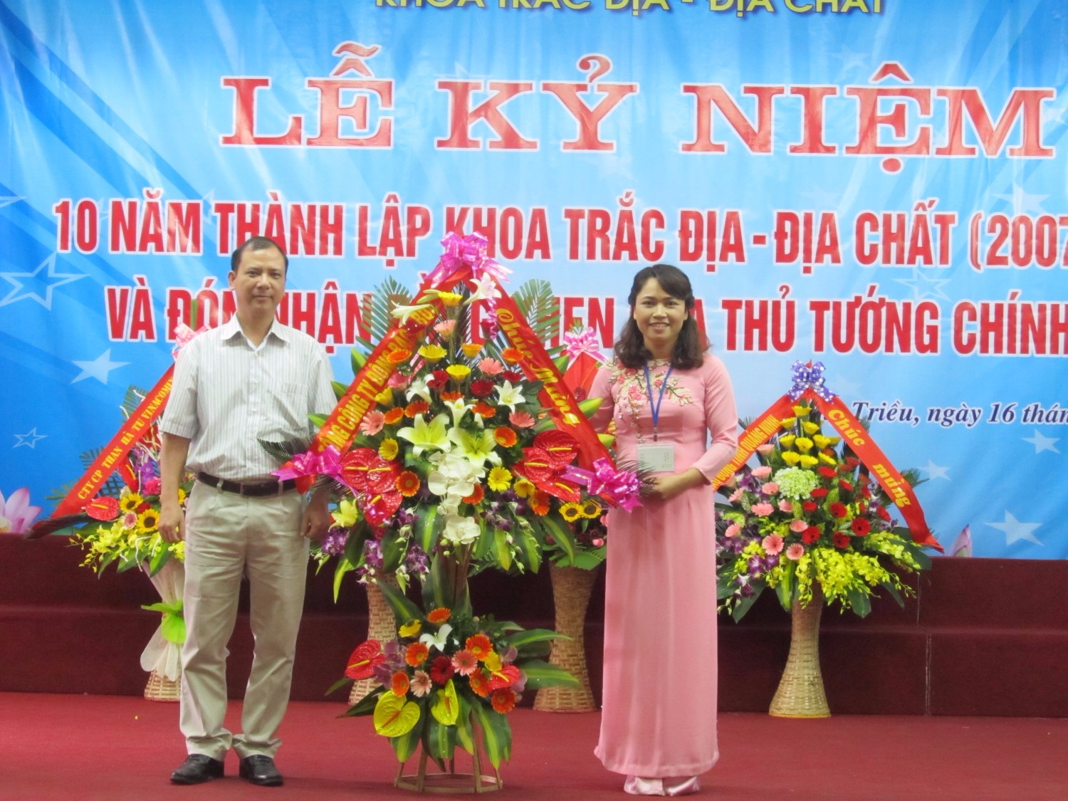 Lễ kỷ niệm 10 năm thành lập khoa Trắc Địa - Địa Chất