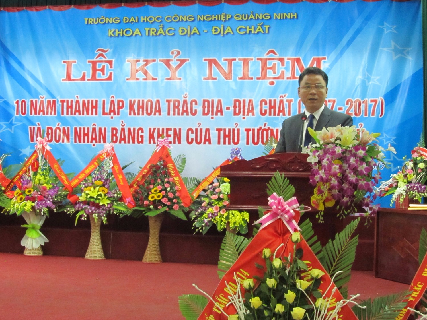 Lễ kỷ niệm 10 năm thành lập khoa Trắc Địa - Địa Chất