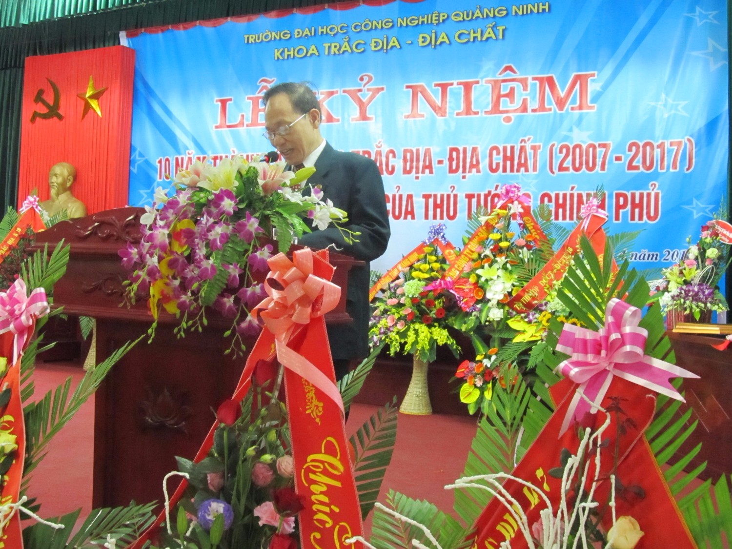Lễ kỷ niệm 10 năm thành lập khoa Trắc Địa - Địa Chất