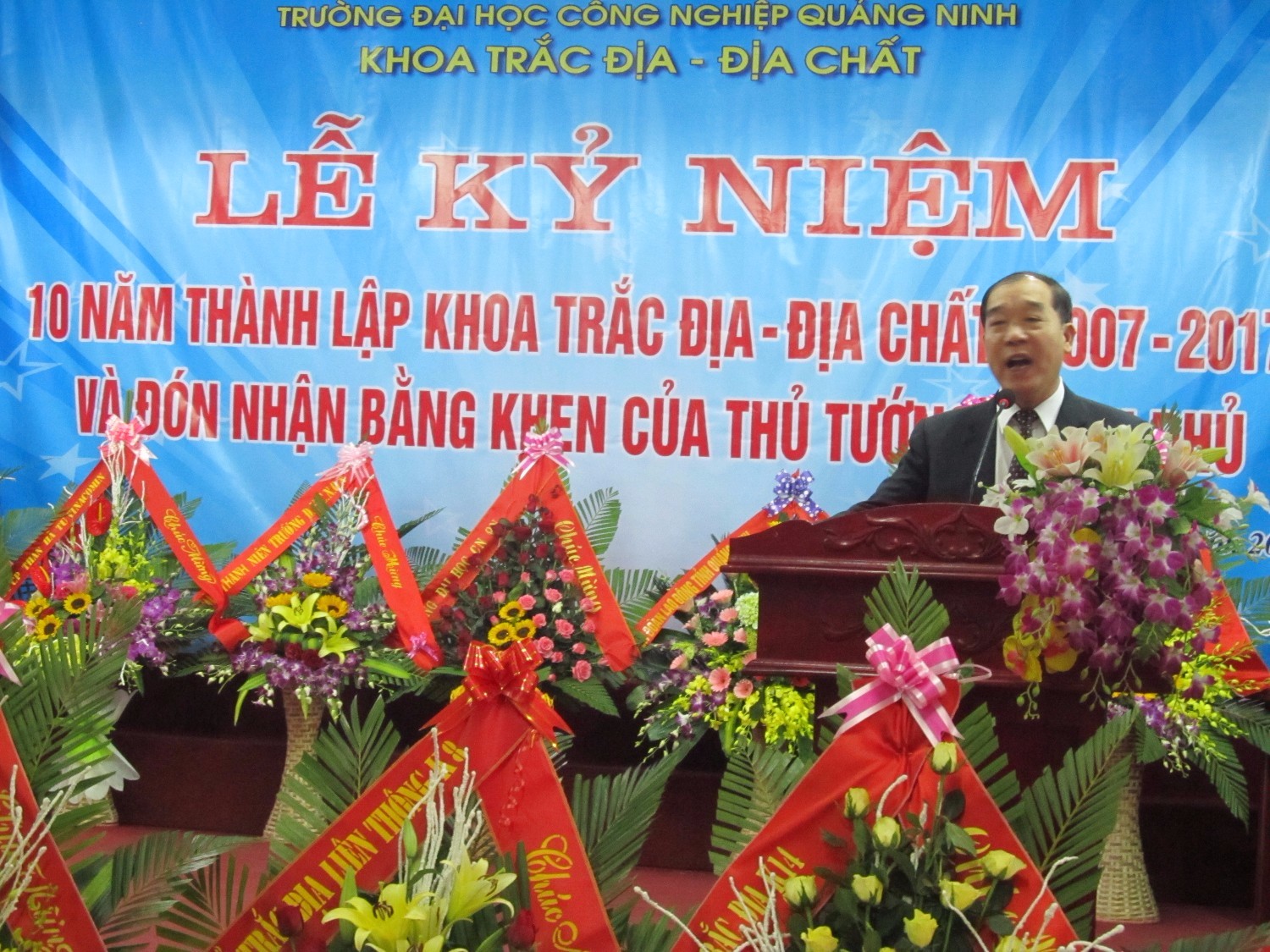 Lễ kỷ niệm 10 năm thành lập khoa Trắc Địa - Địa Chất
