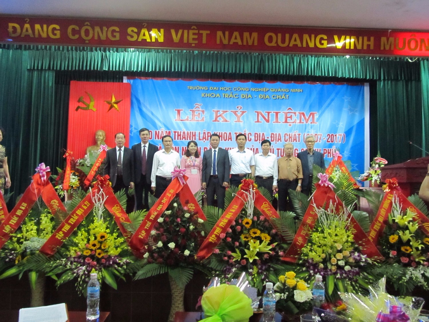 Lễ kỷ niệm 10 năm thành lập khoa Trắc Địa - Địa Chất