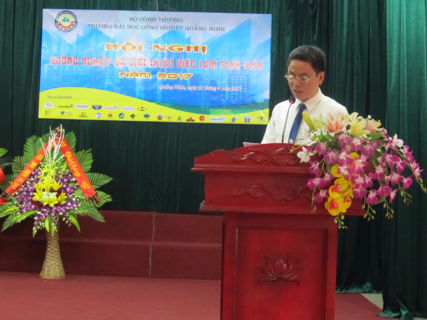 Ngày hội việc làm và kết nối Doanh Nghiệp 2017