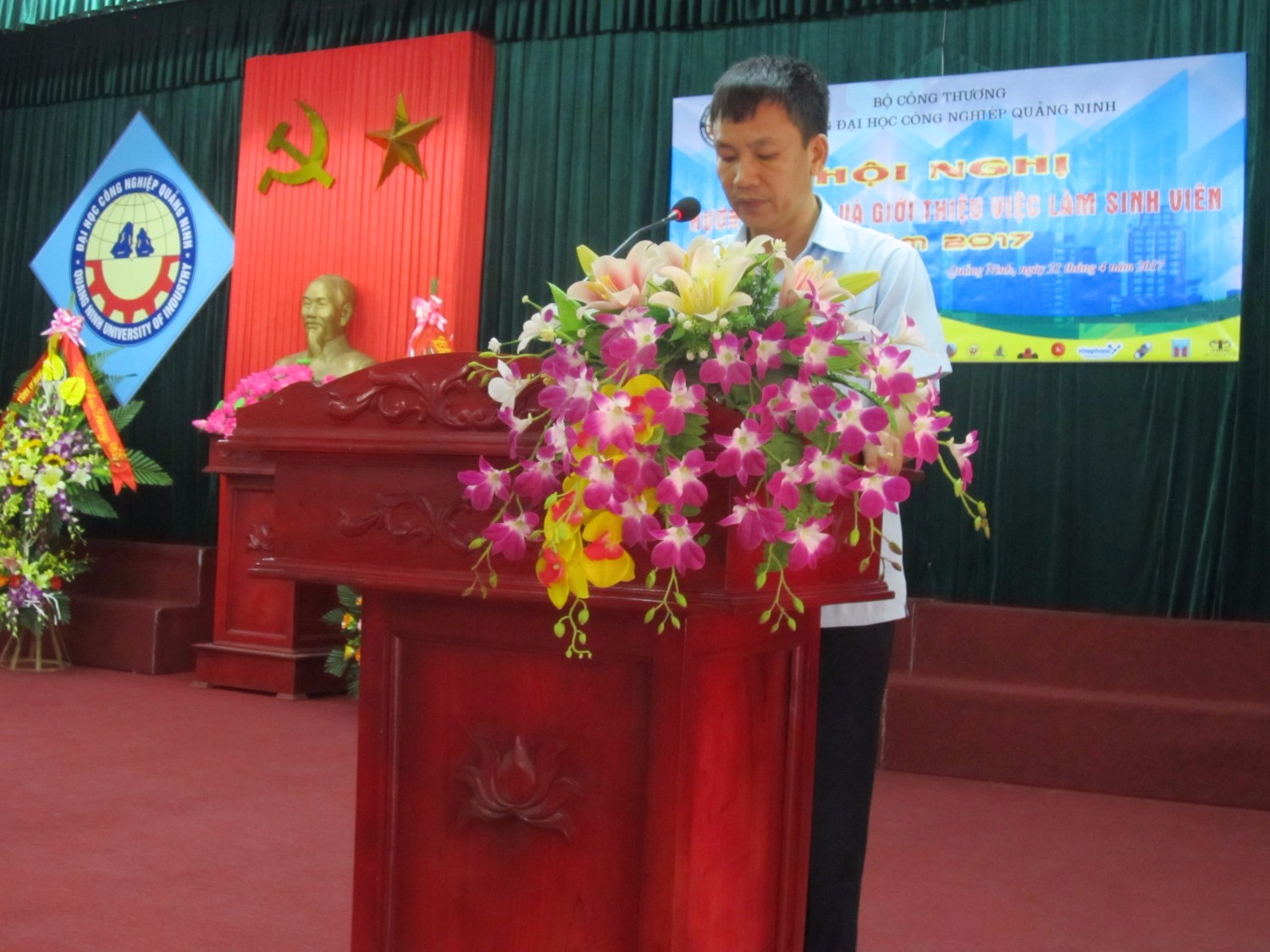 Ngày hội việc làm và kết nối Doanh Nghiệp 2017