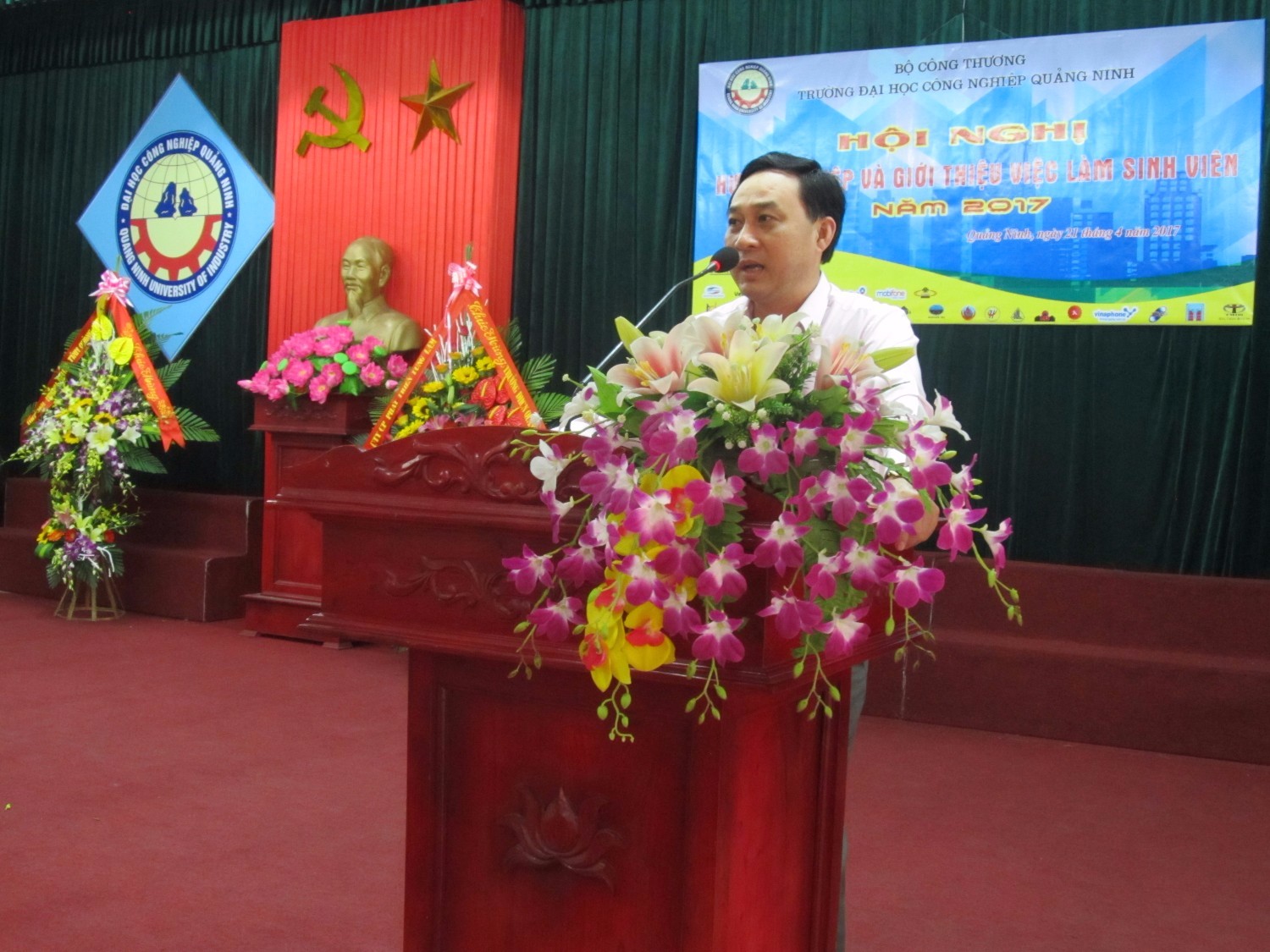 Ngày hội việc làm và kết nối Doanh Nghiệp 2017