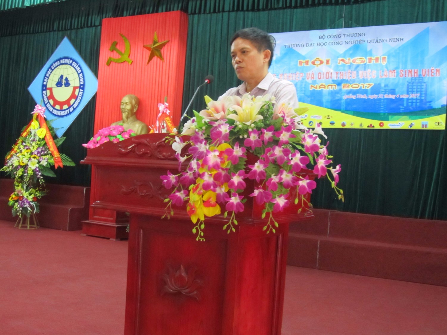 Ngày hội việc làm và kết nối Doanh Nghiệp 2017