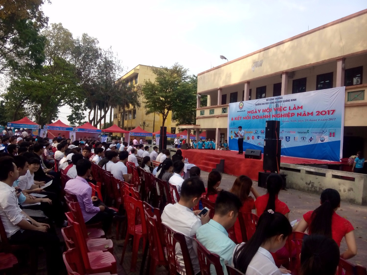 Ngày hội việc làm và kết nối Doanh Nghiệp 2017