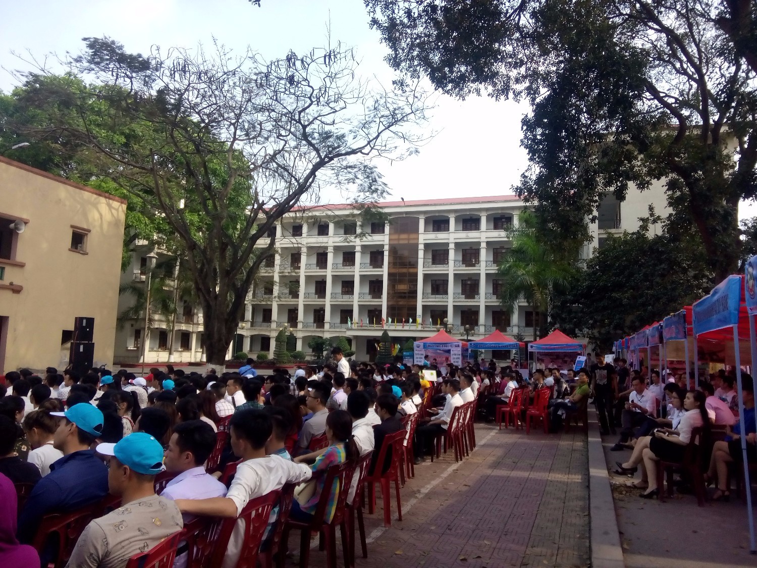 Ngày hội việc làm và kết nối Doanh Nghiệp 2017