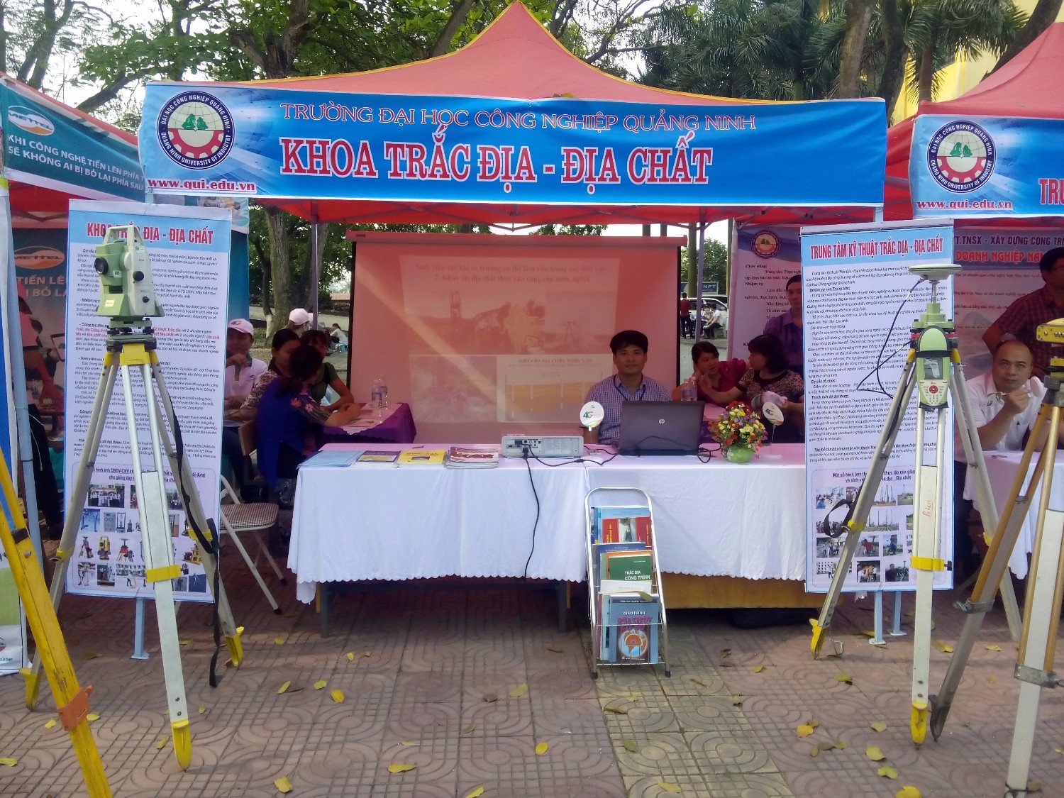 Ngày hội việc làm và kết nối Doanh Nghiệp 2017
