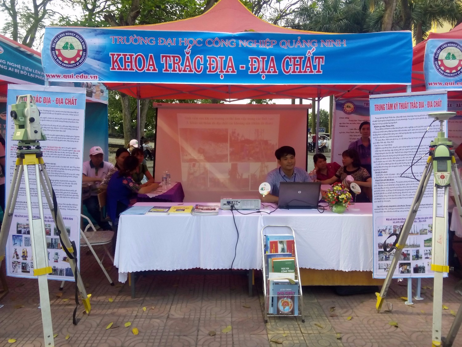 Ngày hội việc làm và kết nối Doanh Nghiệp 2017