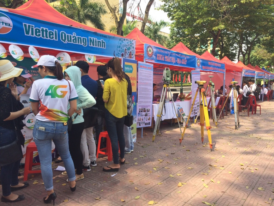 Ngày hội việc làm và kết nối Doanh Nghiệp 2017