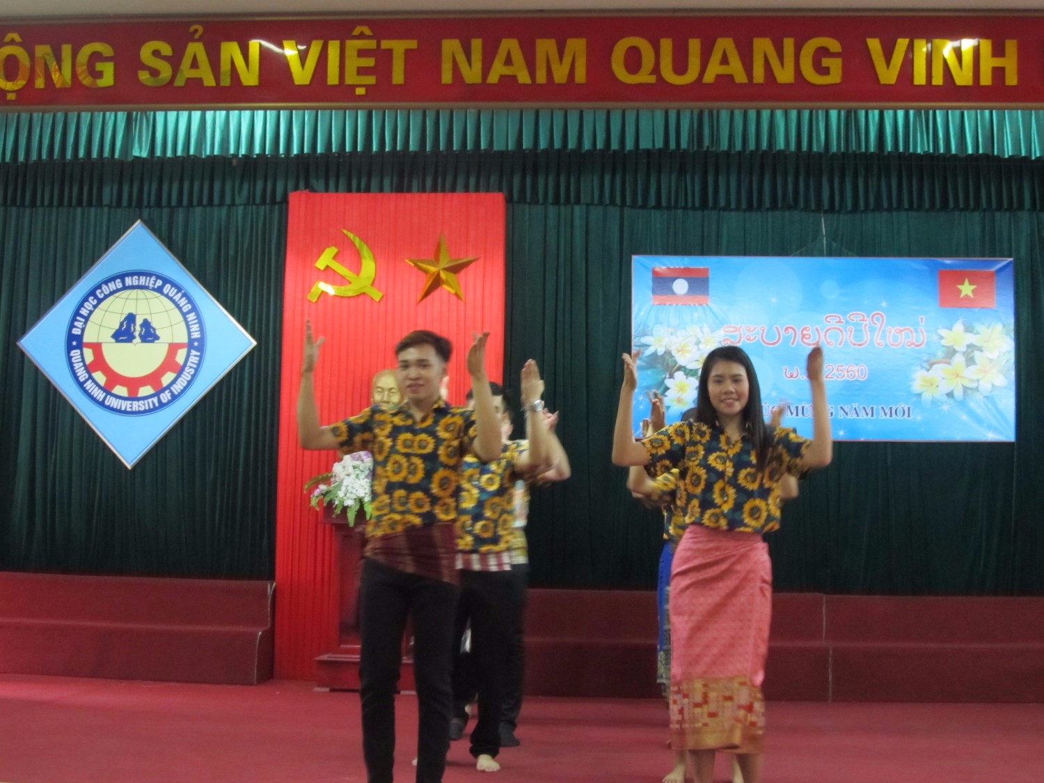 Tết cổ truyền dân tộc DCND LÀO 2017