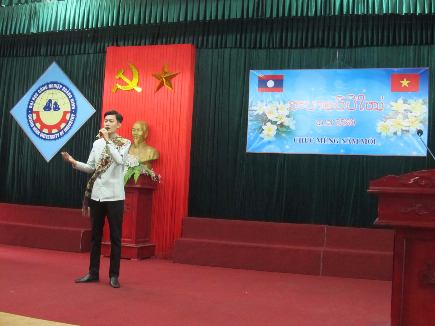 Tết cổ truyền dân tộc DCND LÀO 2017