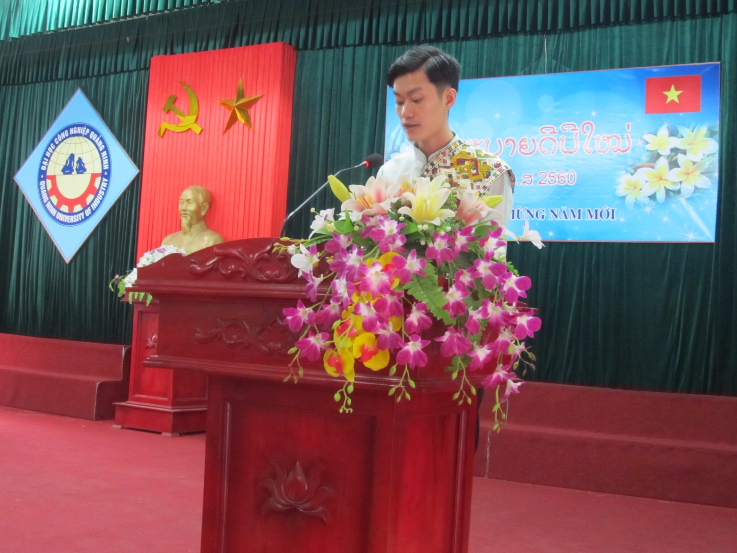 Tết cổ truyền dân tộc DCND LÀO 2017