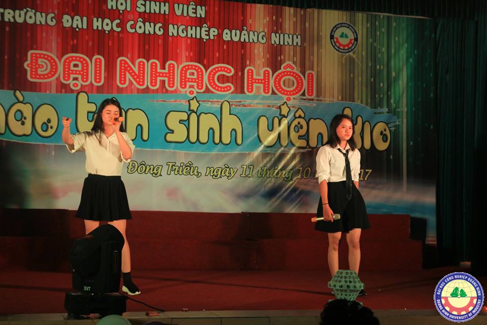 Nhạc hội chào sinh viên khóa mới K10