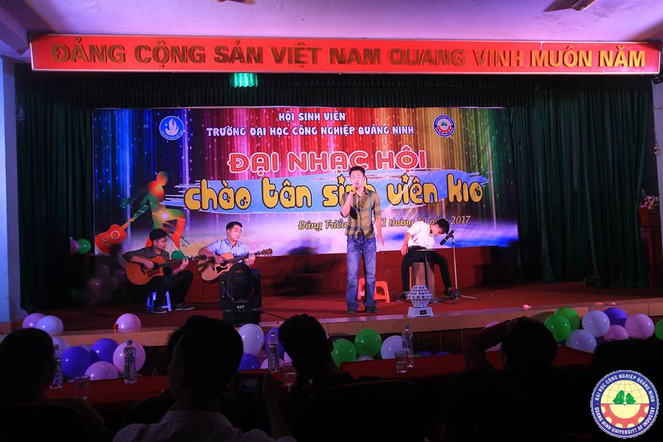 Nhạc hội chào sinh viên khóa mới K10
