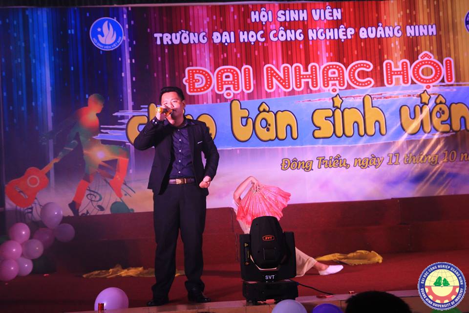Nhạc hội chào sinh viên khóa mới K10