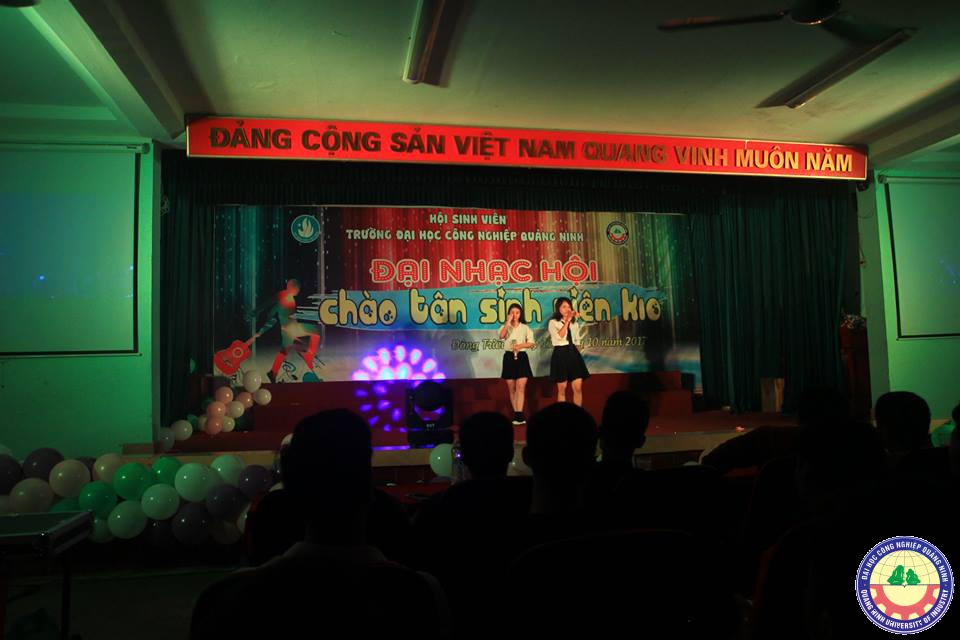 Nhạc hội chào sinh viên khóa mới K10