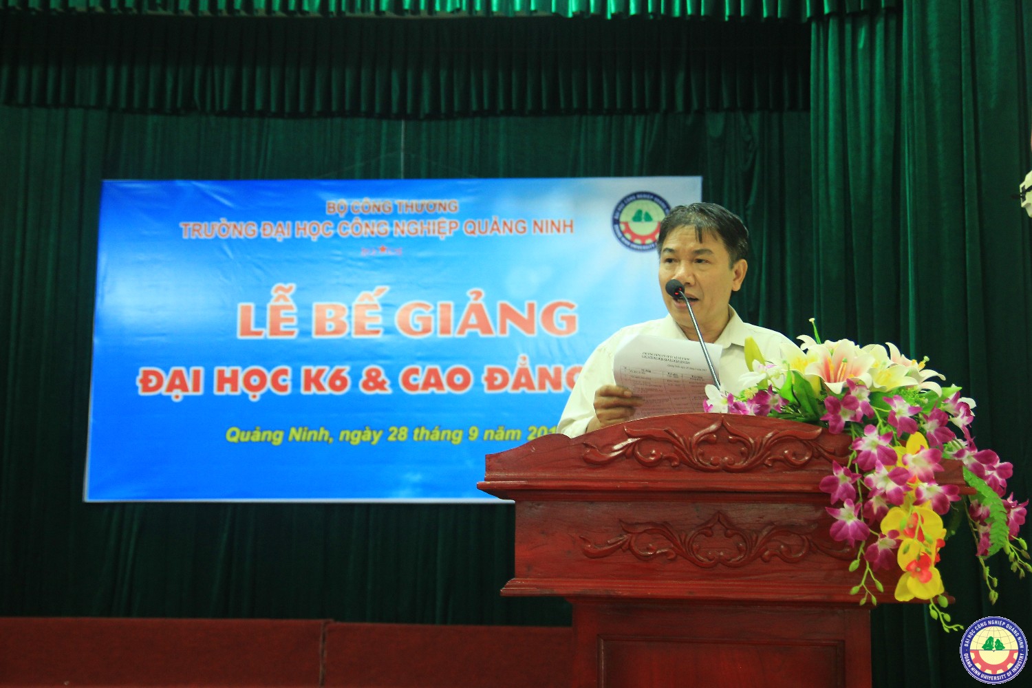 Lễ bế giảng và trao bằng tốt nghiệp K6