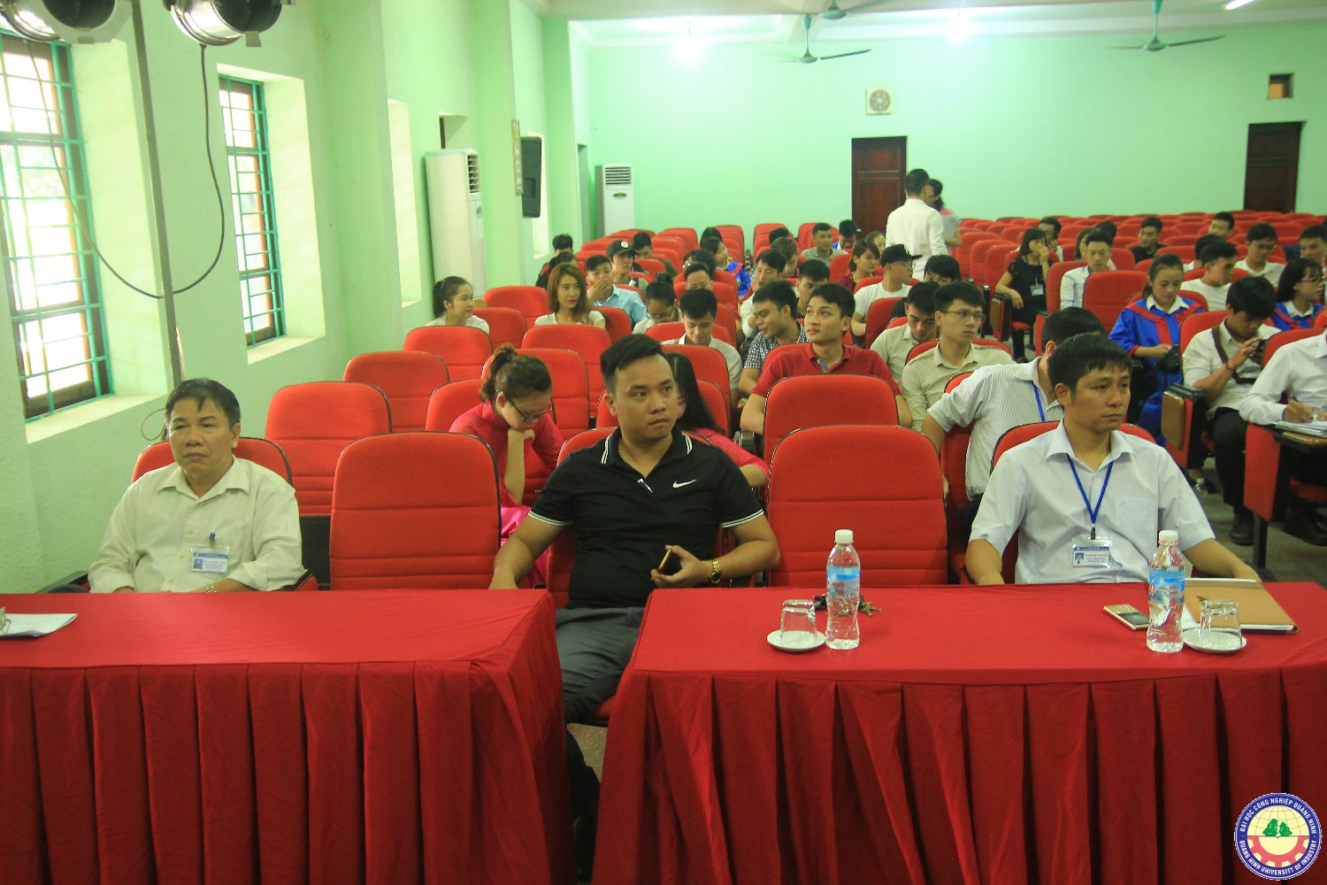 Lễ bế giảng và trao bằng tốt nghiệp K6