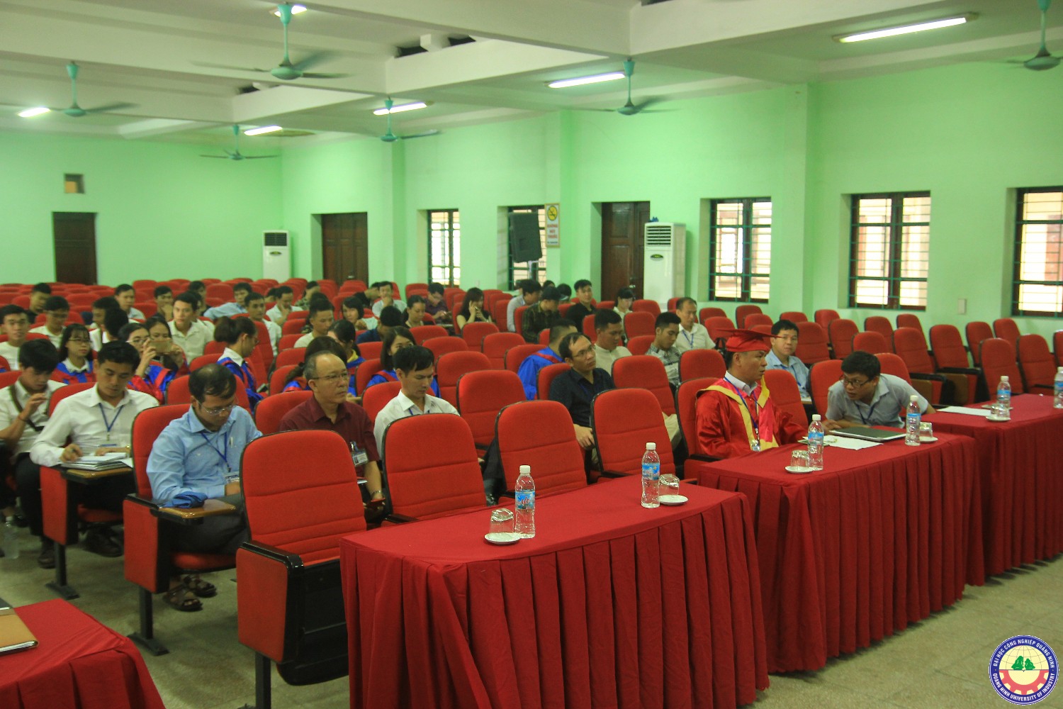 Lễ bế giảng và trao bằng tốt nghiệp K6