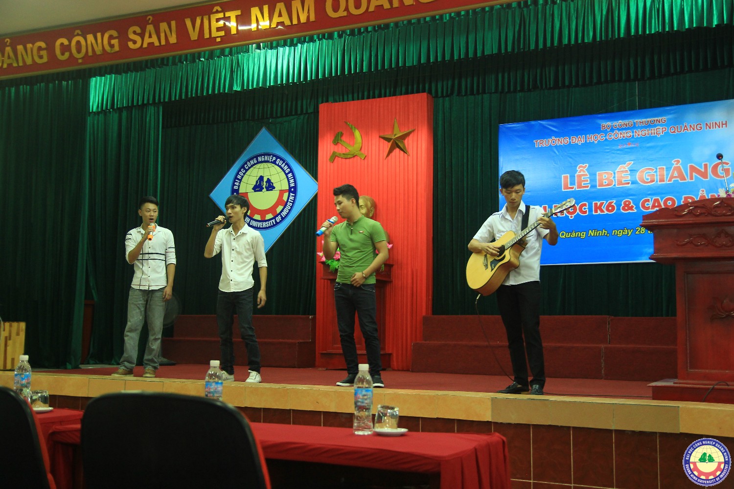 Lễ bế giảng và trao bằng tốt nghiệp K6