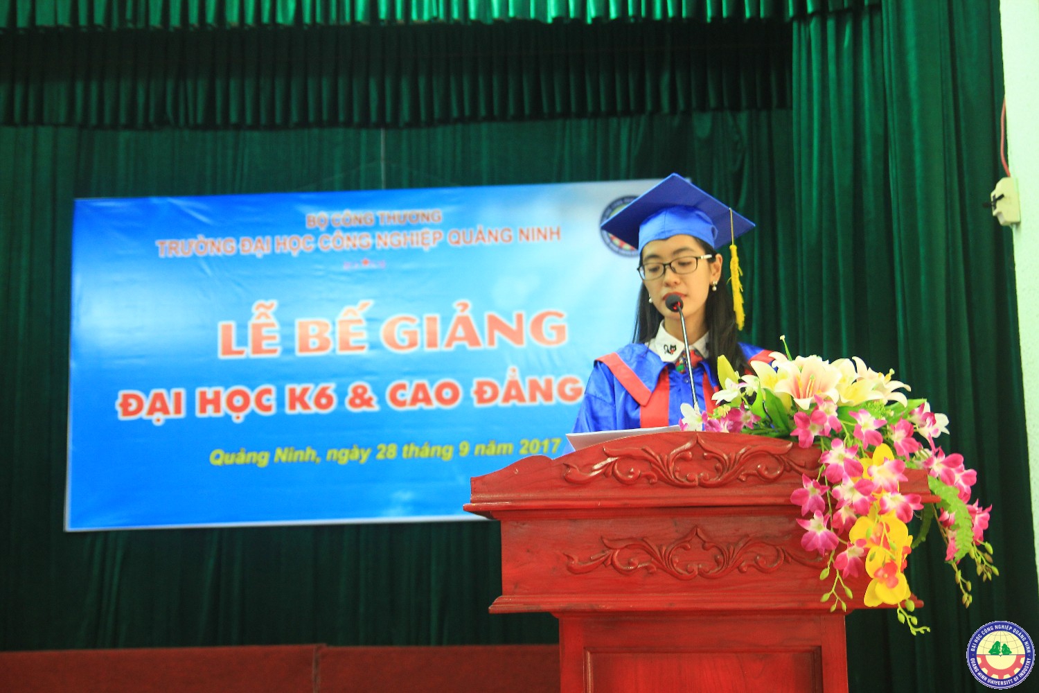 Lễ bế giảng và trao bằng tốt nghiệp K6