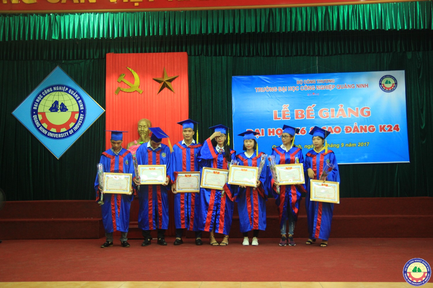 Lễ bế giảng và trao bằng tốt nghiệp K6
